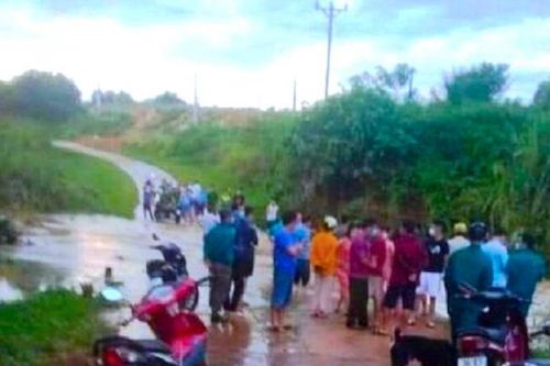Thanh Hóa: Người đàn ông bị nước cuốn trôi khi đi qua đập tràn