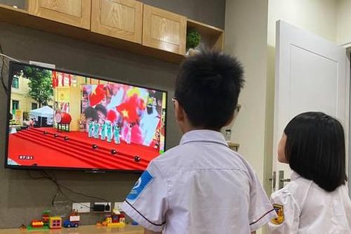 Hà Nội thông báo các trường tiếp tục dạy học trực tuyến