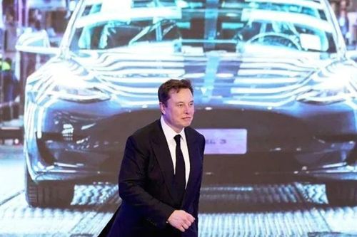 Elon Musk: 'Tinh trạng thiếu chip sắp được giải quyết'
