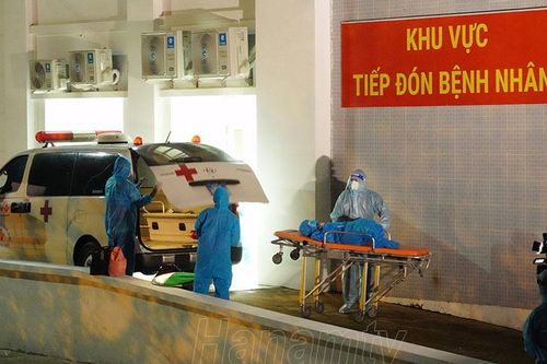 Hà Nam ghi nhận 214 ca Covid-19, BV dã chiến bắt đầu đón các F0 đầu tiên