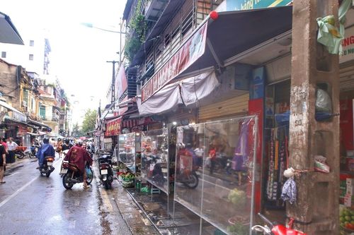 Chợ Hà Nội dè dặt hoạt động sau khi nới lỏng giãn cách xã hội
