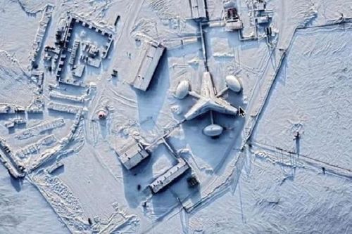 'Lướt' Google Earth, vô tình phát hiện căn cứ bí ẩn nghi của người ngoài hành tinh