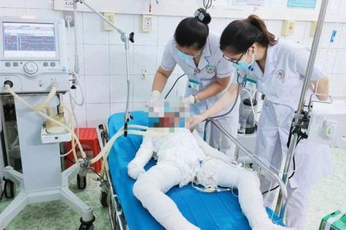 Vụ bố đẻ nghi dùng xăng thiêu 3 con rồi tự vẫn: Nạn nhân thứ 4 tử vong