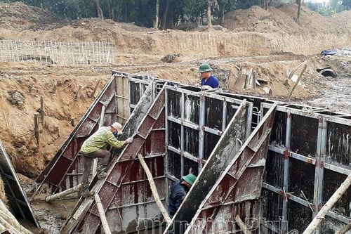 Đầu tư các công trình phòng chống thiên tai