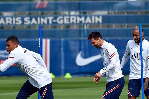 Lượt 2 Champions League: Vàng đen đấu dầu mỏ