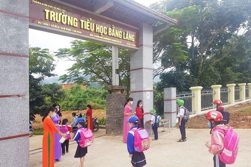 Năm học mới ở huyện vùng xa