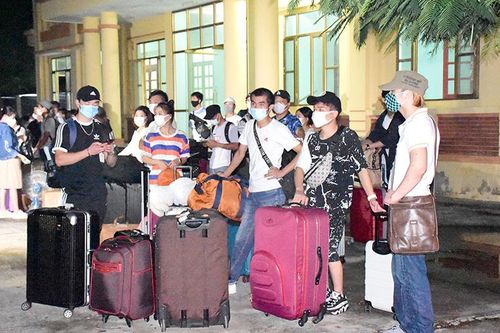 300 công dân hoàn thành cách ly tập trung