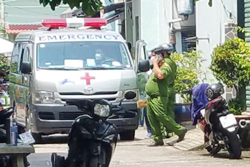 Người đàn ông tử vong trong phòng trọ ở TP.HCM