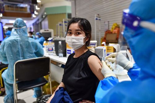 Bộ Y tế đề nghị tăng tốc tiêm chủng do vaccine sắp về số lượng lớn