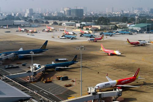 Giảm giá dịch vụ cất, hạ cánh tàu bay trong cả năm 2021