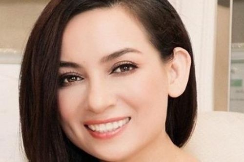 Nhan sắc 'nữ hoàng băng đĩa' Phi Nhung thời trẻ