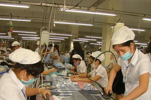 Đón công nhân trở lại làm việc: Nhiều địa phương thận trọng