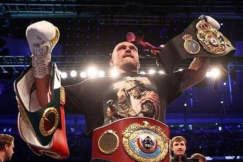 Vừa đánh bại 'Quyền vương' Joshua, tân vô địch Usyk đã đòi tái đấu ở quê nhà