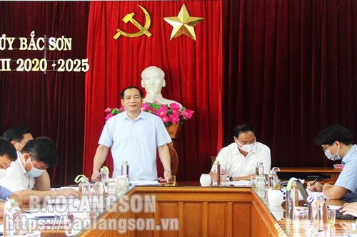 Bắc Sơn và Bình Gia cần đảm bảo hoàn thành chiến dịch tiêm vắc xin phòng COVID-19 diện rộng trong thời gian sớm nhấtTin khácThông tin về đầu mối liên lạc, ứng trực 24/24 giờ hỗ trợ công dân nước ngoài của Sở Ngoại vụ tỉnh Lạng SơnThư kêu gọi vận động ủng 