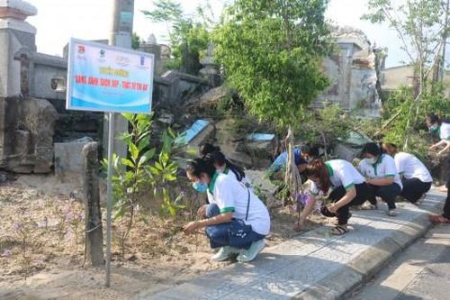 Chính trị - Xã hội Chính trị - Xã hội Nâng cao chất lượng công tác cán bộ Đoàn và tổ chức cơ sở Đoàn