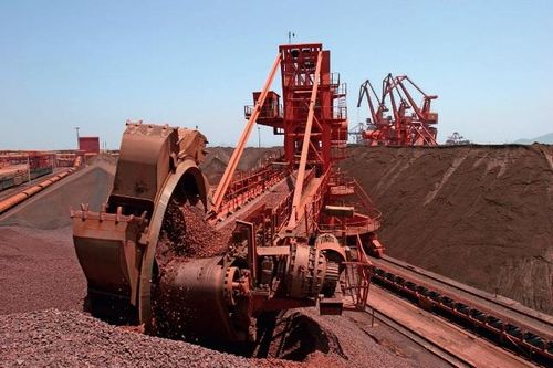 Giá quặng sắt phục hồi, bật tăng mạnh về trên ngưỡng 100 USD/tấn