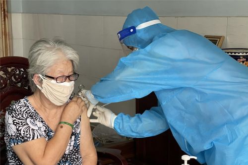 100% người trên 50 tuổi ở TP.HCM đã được tiêm vaccine mũi 1