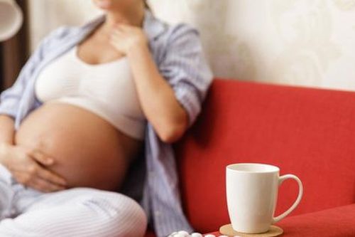 Viêm họng khi mang thai uống thuốc gì?