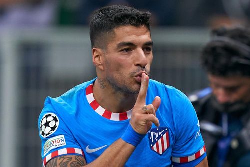 Suarez giúp Atletico Madrid thắng ngược AC Milan