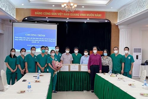 Ngày trở về từ tâm dịch của các chiến sĩ áo trắng
