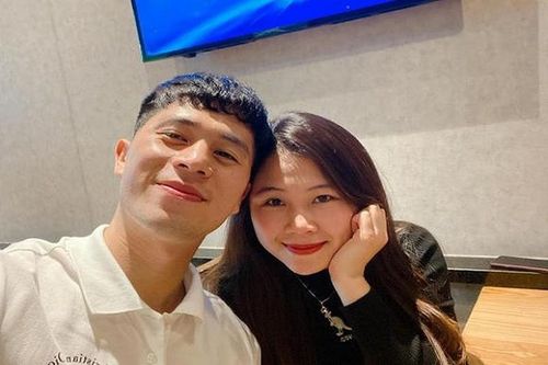 Đình Trọng chúc mừng sinh nhật bạn gái, Duy Mạnh 'đẩy thuyền' cực mạnh