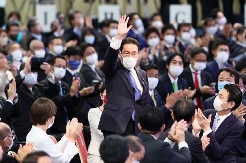 Bầu cử Chủ tịch LDP Nhật Bản: Giải mã chiến thắng của ông Kishida Fumio