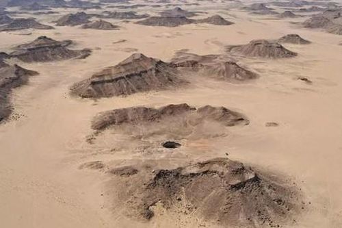 Khám phá 'Giếng địa ngục' ở Yemen, không thấy chim thần hay cửa vào địa ngục