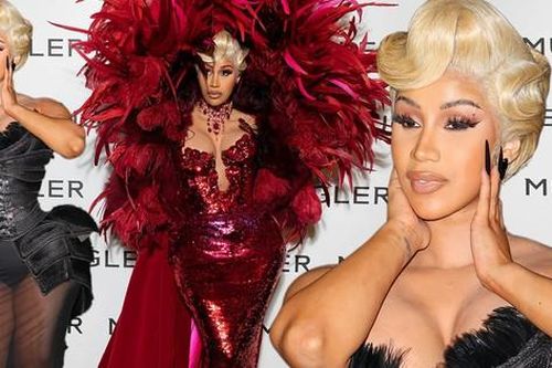 Cardi B khoe body 'đồng hồ cát' sau gần 1 tháng sinh con, váy bó 'quên' nội y hút mắt