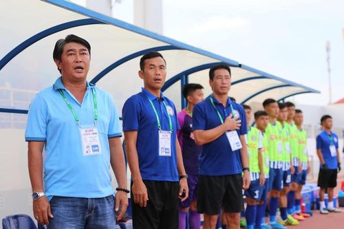 HLV Trần Minh Chiến dẫn dắt CLB TP.HCM