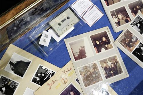 Cuốn băng ghi âm độc nhất vô nhị về John Lennon được mua lại với giá hơn 58.000 USD