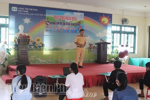 Giáo dục an toàn giao thông học đường