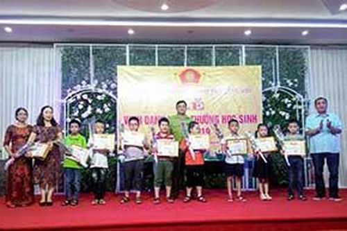 Thành phố Lạng Sơn: Hiệu quả từ các dòng họ khuyến họcTin khácThư kêu gọi vận động ủng hộ công tác phòng, chống dịch Covid-19Khởi nghĩa Bắc Sơn - bài học kinh nghiệm về khởi nghĩa vũ trang và xây dựng căn cứ địa cách mạng