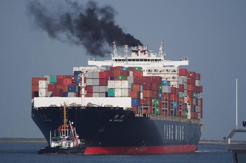 Giảm lượng khí thải vận tải biển gặp khó về giá nhiên liệu carbon thấp