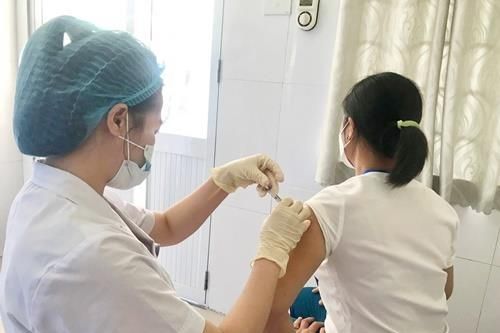 338 tình nguyện viên hoàn thành tiêm mũi 1 vaccine ARCT- 154
