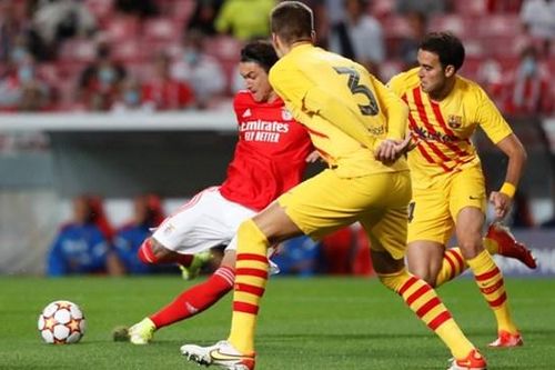 Cú sốc bảng E cúp C1: Barca thua thảm 0-3, Bayern lập kỷ lục