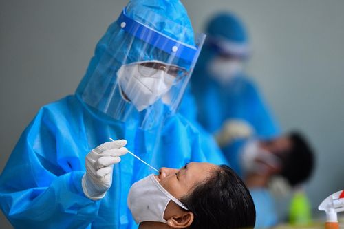 Bộ Y tế: Lao động đã tiêm đủ vaccine không cần xét nghiệm nCoV