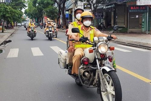 Công an TP.HCM ra quân bảo đảm an ninh trật tự trong tình hình mới