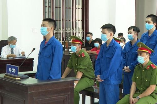 7 thanh niên ngồi tù vì hùa theo bạn giết người
