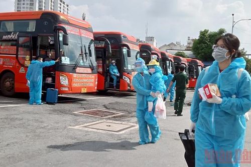 Tỉnh Phú Yên đưa gần 16 nghìn công dân về quê an toàn