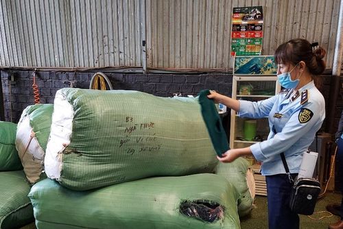 Gia Lai: Xử phạt hơn 25 triệu đồng đối với xe 'luồng xanh' chở hàng lậu