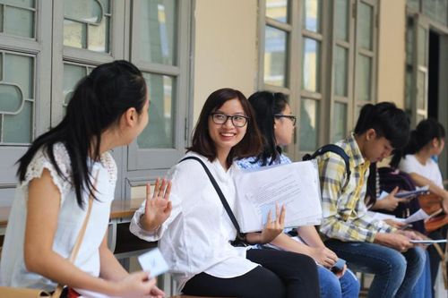 Tạo 'đề kháng' cho tân sinh viên