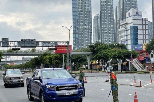 5 nhóm đối tượng dự kiến được lưu thông giữa TP HCM và 5 tỉnh