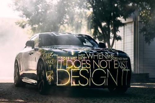 Lộ diện xe điện đầu tiên của Rolls-Royce