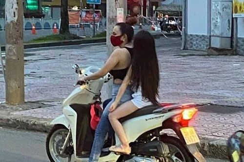 'Chị đại quận 4' tái xuất đã nghiêm chỉnh đeo khẩu trang nhưng vẫn bị dân mạng soi ra 1 lỗi