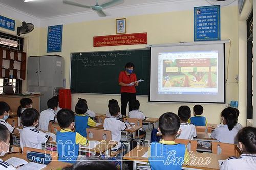Chuyển đổi số trong giáo dục và y tế