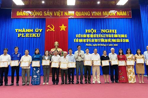 Pleiku phát động cuộc thi viết về gương 'Người tốt - Việc tốt'
