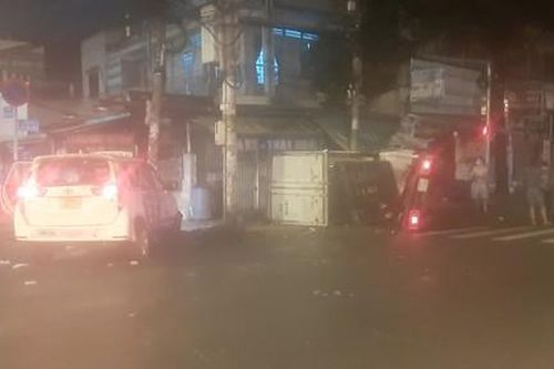 TPHCM: Công an trực chốt cứu người bị tai nạn lúc sáng sớm