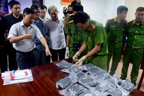 Tử hình đối tượng nhiễm HIV vận chuyển gần 10kg ma túy
