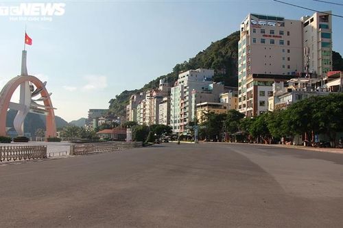 Cát Bà vắng lặng, đìu hiu trước ngày Hải Phòng mở cửa đón khách nội tỉnh
