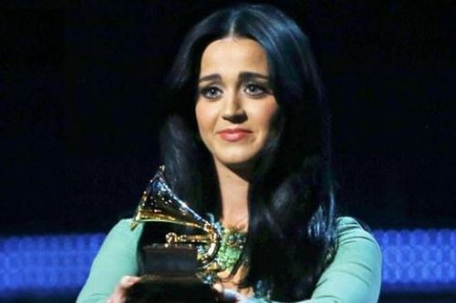 Katy Perry lại có phát ngôn gây tranh cãi, liên quan đến quá khứ trắng tay tại Grammys